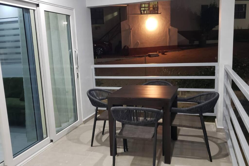 Cg Apartment - Turtuga Willemstad Esterno foto